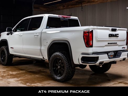 Used 2025 GMC Sierra 1500 AT4 w/ AT4 Premium Package AWD/4WD image 6
