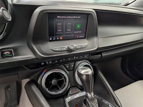 Used 2020 Chevrolet Camaro LT image 19