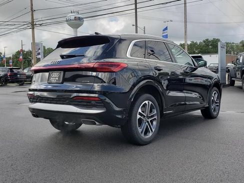 Used 2025 Audi Q5 Premium w/ Convenience Package AWD/4WD image 3