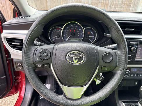 Used 2014 Toyota Corolla LE FWD image 41