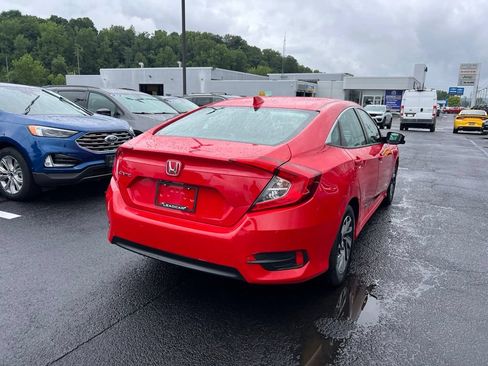 Used 2018 Honda Civic EX image 5