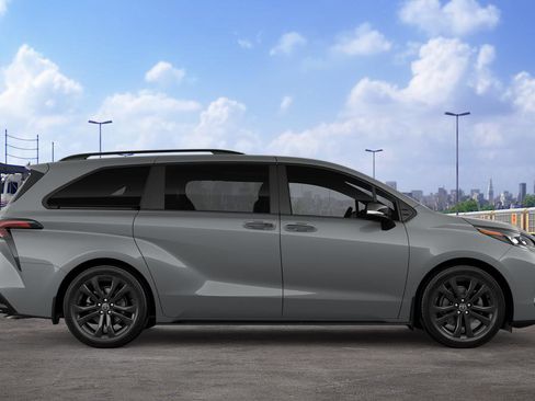 New 2026 Toyota Sienna XSE FWD image 14