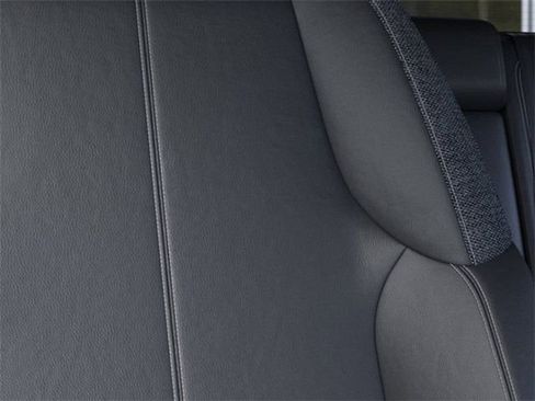 New 2025 Cadillac Optiq Luxury 1 image 21