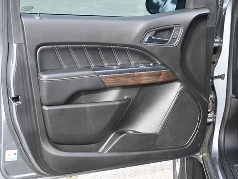 Used 2021 GMC Canyon Denali image 10