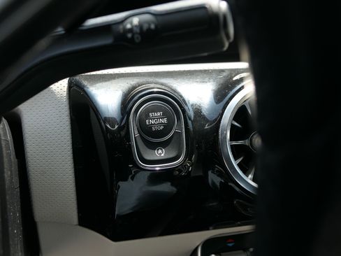Used 2022 Mercedes-Benz A 220 image 19