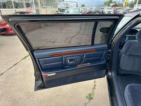Used 1998 Cadillac De Ville FWD image 25