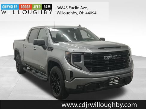 Used 2023 GMC Sierra 1500 Elevation image 3