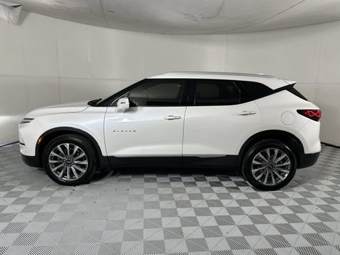Used 2023 Chevrolet Blazer Premier FWD image 5