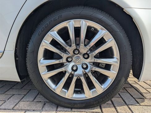 Used 2015 Lexus LS 460 image 19