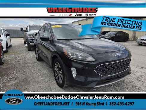Used 2022 Ford Escape SEL w/ Technology Package FWD image 1