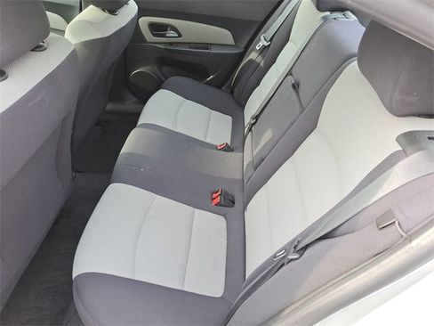 Used 2014 Chevrolet Cruze LS image 23