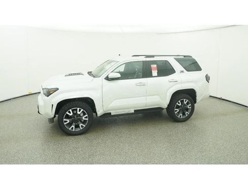 New 2026 Toyota 4Runner TRD Sport image 2