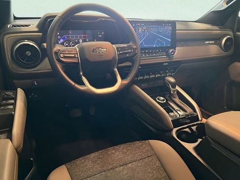 Used 2024 Chevrolet Colorado ZR2 w/ Technology Package image 19