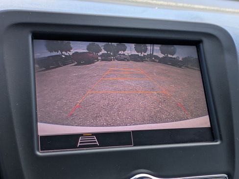 Used 2022 Chevrolet Equinox LS w/ LS Convenience Package FWD image 27
