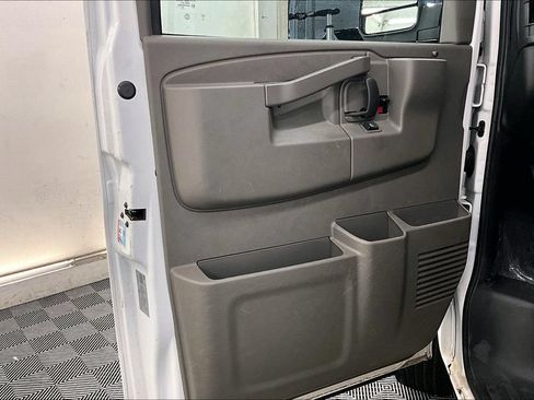 Used 2022 Chevrolet Express 2500 w/ Driver Convenience Package RWD image 24