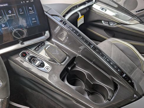 Used 2025 Chevrolet Corvette Z06 RWD image 21