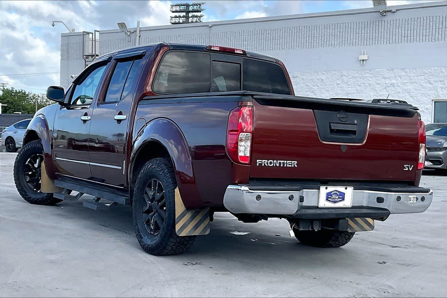 Used 2017 Nissan Frontier SV w/ SV Value Truck Package RWD image 4