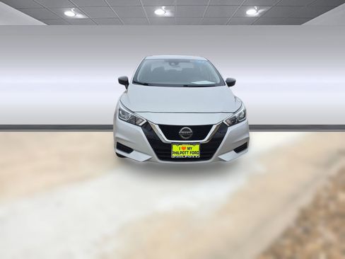 Used 2021 Nissan Versa S image 5
