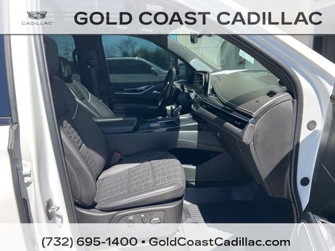 Used 2024 Cadillac Escalade ESV V w/ LPO, Floor Liner Package AWD/4WD image 7