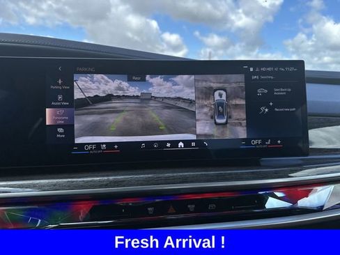 Used 2023 BMW 740i w/ Parking Assistance Package image 24