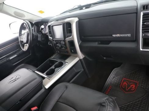 Used 2014 RAM 2500 Laramie w/ Convenience Group AWD/4WD image 29
