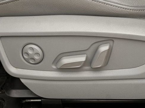 Used 2018 Audi Q5 2.0T Premium Plus w/ Premium Plus Package image 23