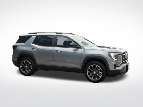 Certified 2025 GMC Terrain Elevation w/ Elevation Premium Package AWD/4WD image 11
