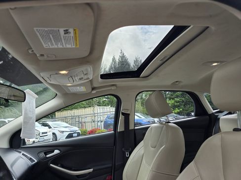 Used 2018 Ford Focus Titanium image 13