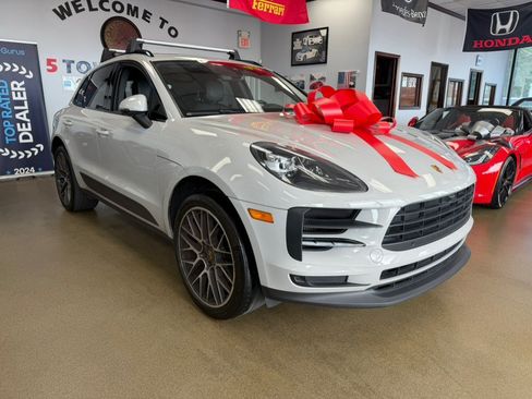 Used 2021 Porsche Macan S AWD/4WD image 3