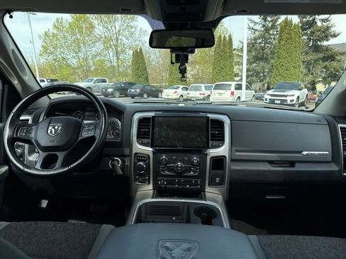 Used 2017 RAM 1500 Big Horn AWD/4WD image 10