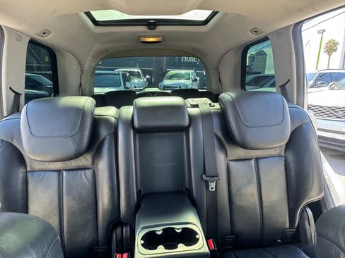 Used 2012 Mercedes-Benz GL 550 4MATIC image 18