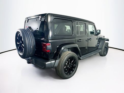 Used 2023 Jeep Wrangler Sahara w/ Cold Weather Group image 9