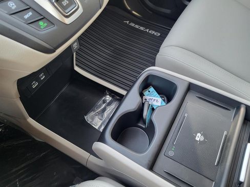 New 2026 Honda Odyssey EX-L image 17