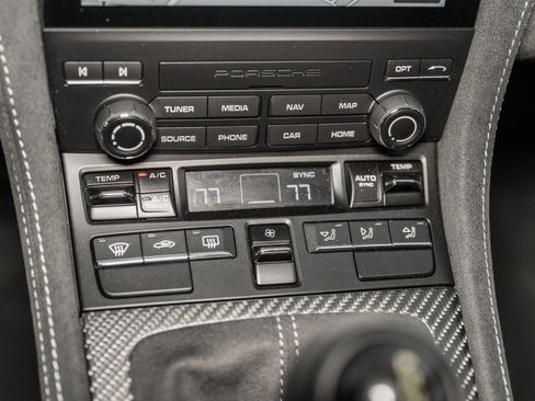 Used 2024 Porsche 718 Cayman GT4 RS image 33