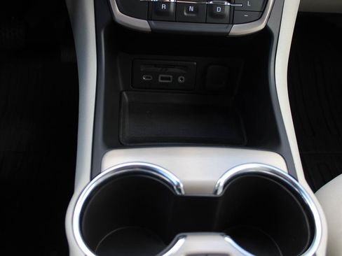 Used 2024 GMC Terrain Denali w/ Denali Premium Package AWD/4WD image 52