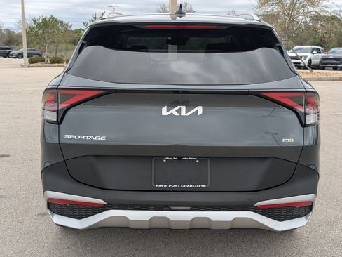 Used 2024 Kia Sportage EX image 6