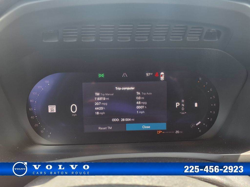 Certified 2024 Volvo XC90 B5 Plus w/ Protection Package Premier AWD/4WD image 36