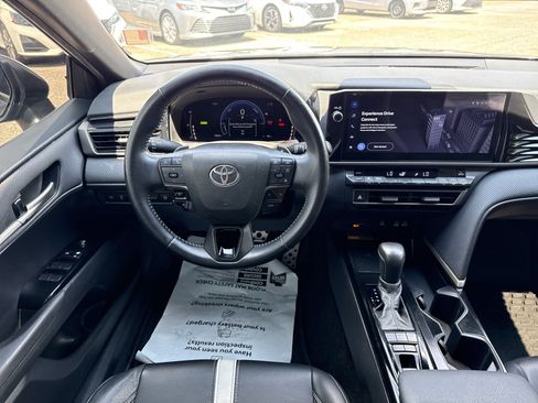 Used 2025 Toyota Camry SE w/ Multimedia Upgrade Package FWD image 15
