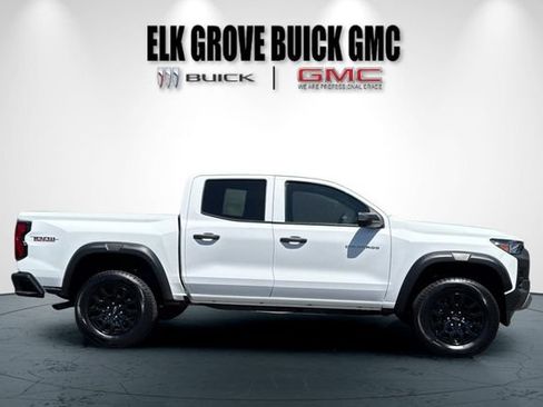 Used 2025 Chevrolet Colorado Trail Boss AWD/4WD image 3