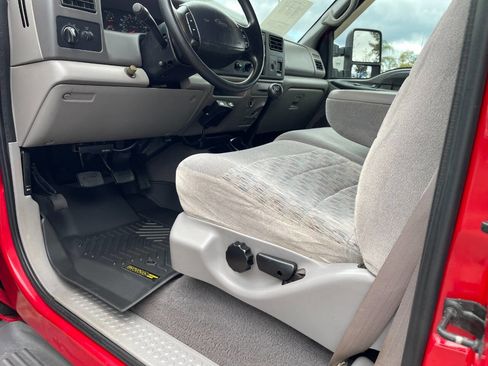 Used 2000 Ford F250 XLT image 26
