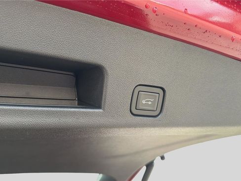 New 2026 GMC Acadia Elevation image 16