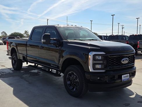 Used 2026 Ford F350 4x4 Crew Cab Super Duty image 7