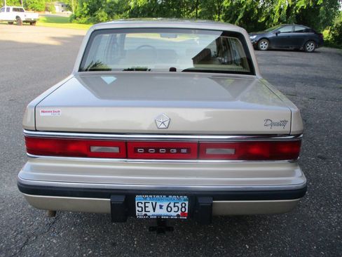Used 1993 Dodge Dynasty FWD image 7