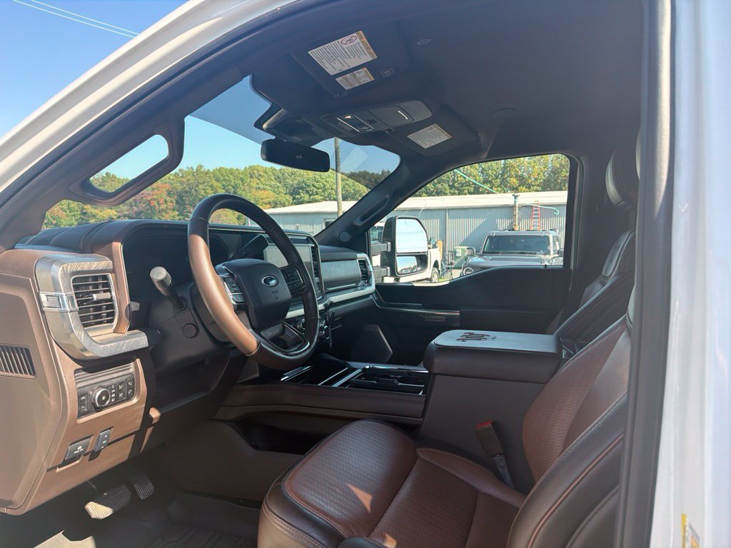 Used 2025 Ford F450 King Ranch w/ FX4 Off-Road Package AWD/4WD image 13