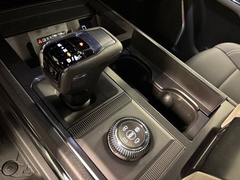 New 2026 GMC Hummer EV SUV image 42