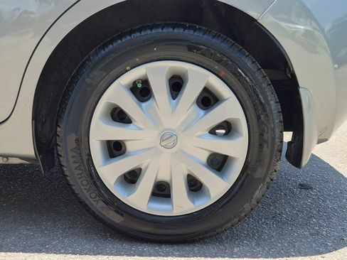 Used 2015 Nissan Versa Note S Plus FWD image 22