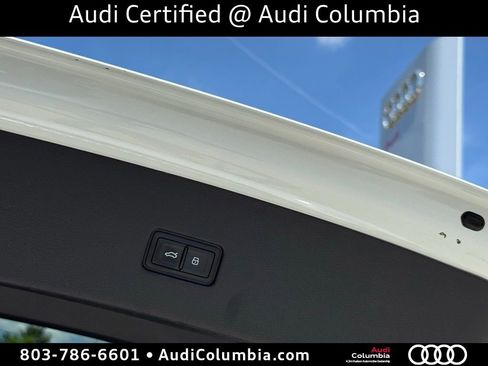 Used 2021 Audi Q8 Premium Plus w/ Premium Plus Package AWD/4WD image 18