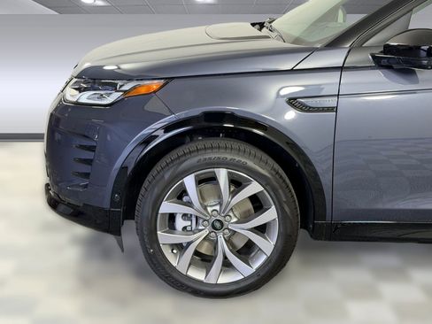 New 2026 Land Rover Discovery Sport Landmark image 11