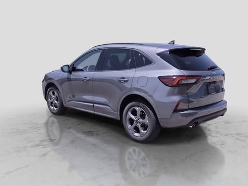 Used 2023 Ford Escape ST-Line w/ Tech Pack #1 AWD/4WD image 6