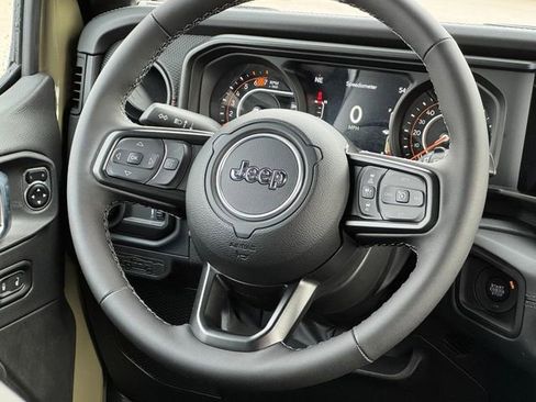 New 2025 Jeep Wrangler Unlimited Rubicon image 8